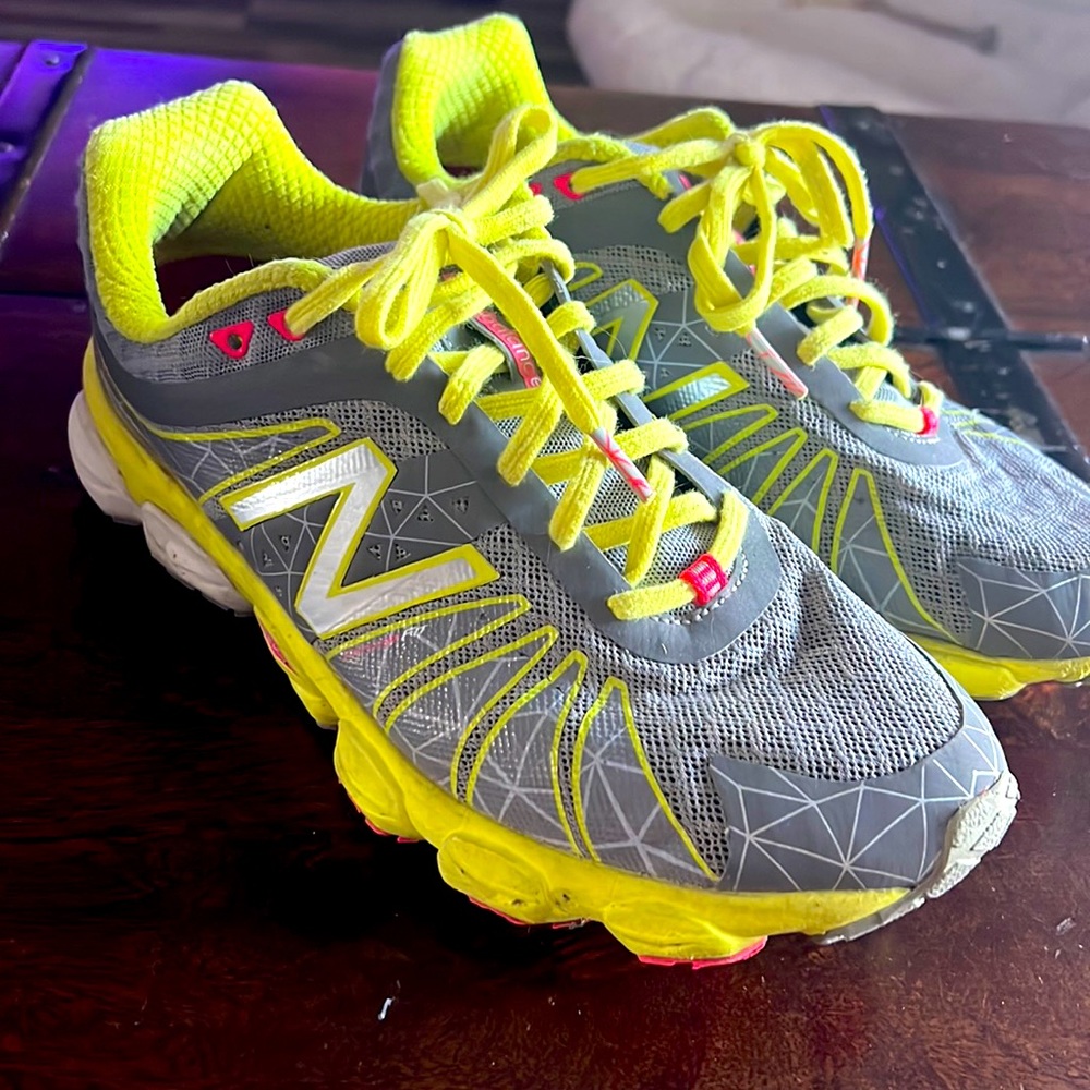 New balance sneakers, size 10